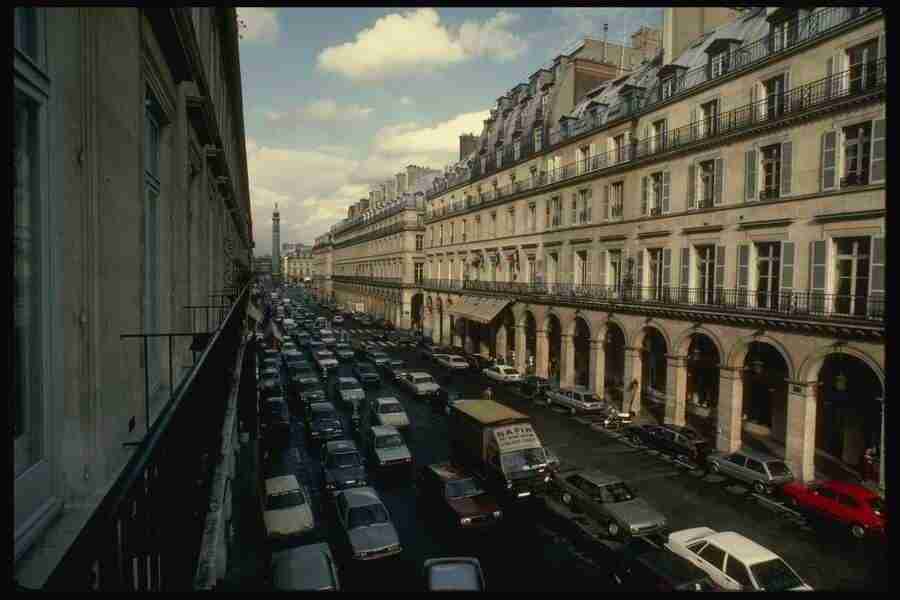 Paris - Corel Professional Photos ></a>
<script language=JavaScript> 
  var txt = 