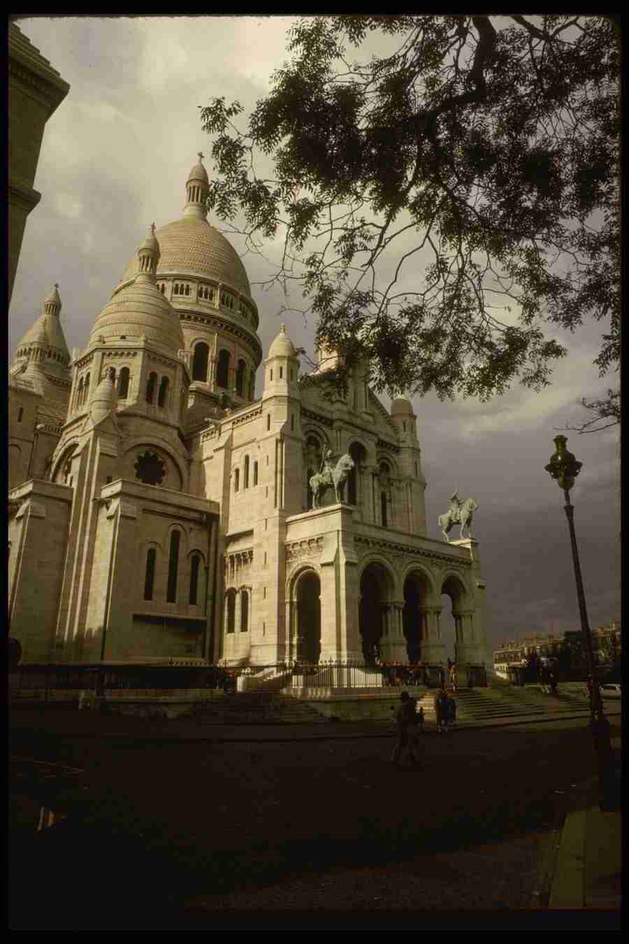 Paris - Corel Professional Photos ></a>
<script language=JavaScript> 
  var txt = 