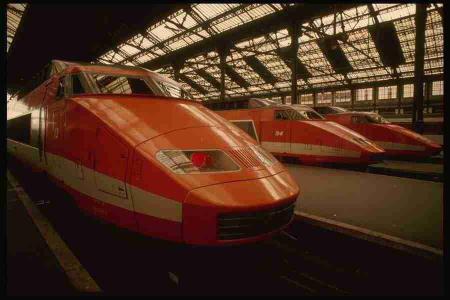 Paris - Corel Professional Photos ></a>
<script language=JavaScript> 
  var txt = 