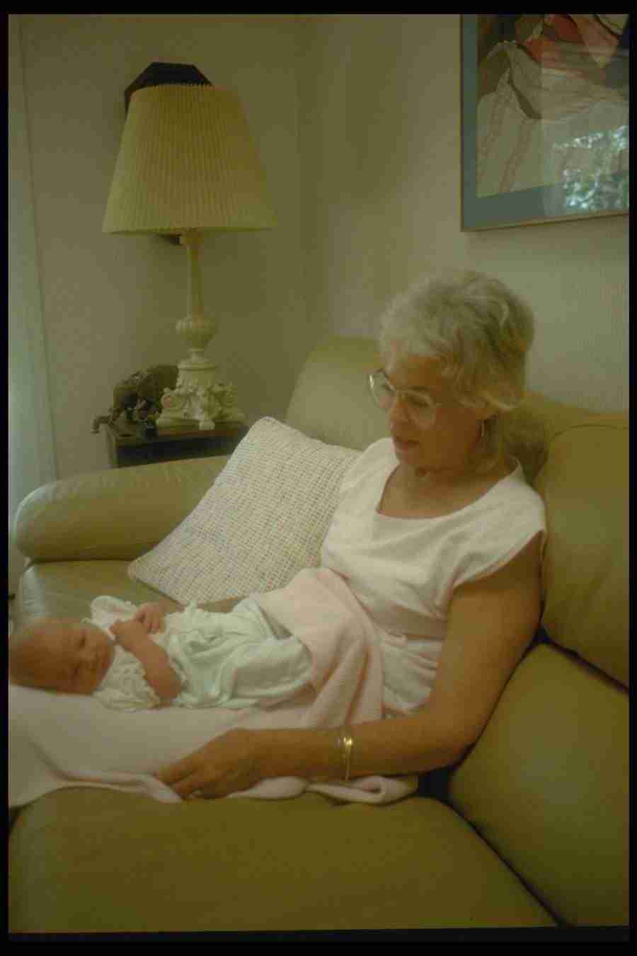 People - Corel Professional Photos ></a>
<script language=JavaScript> 
  var txt = 