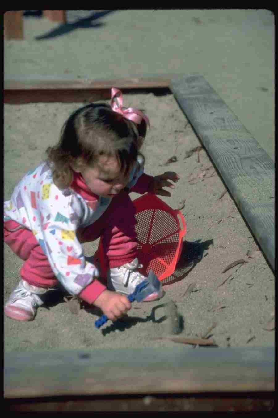 People - Corel Professional Photos ></a>
<script language=JavaScript> 
  var txt = 