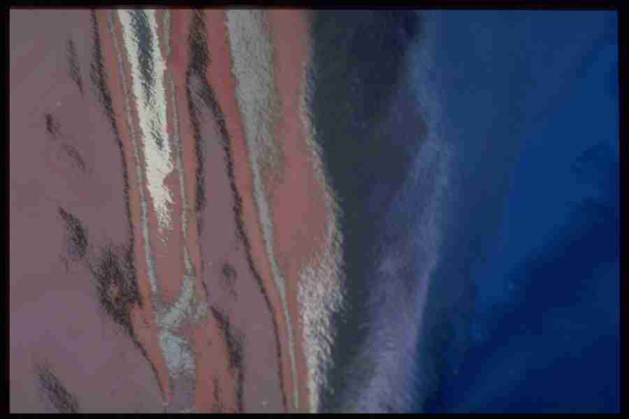 Reflective Effects - Corel Professional Photos ></a>
<script language=JavaScript> 
  var txt = 