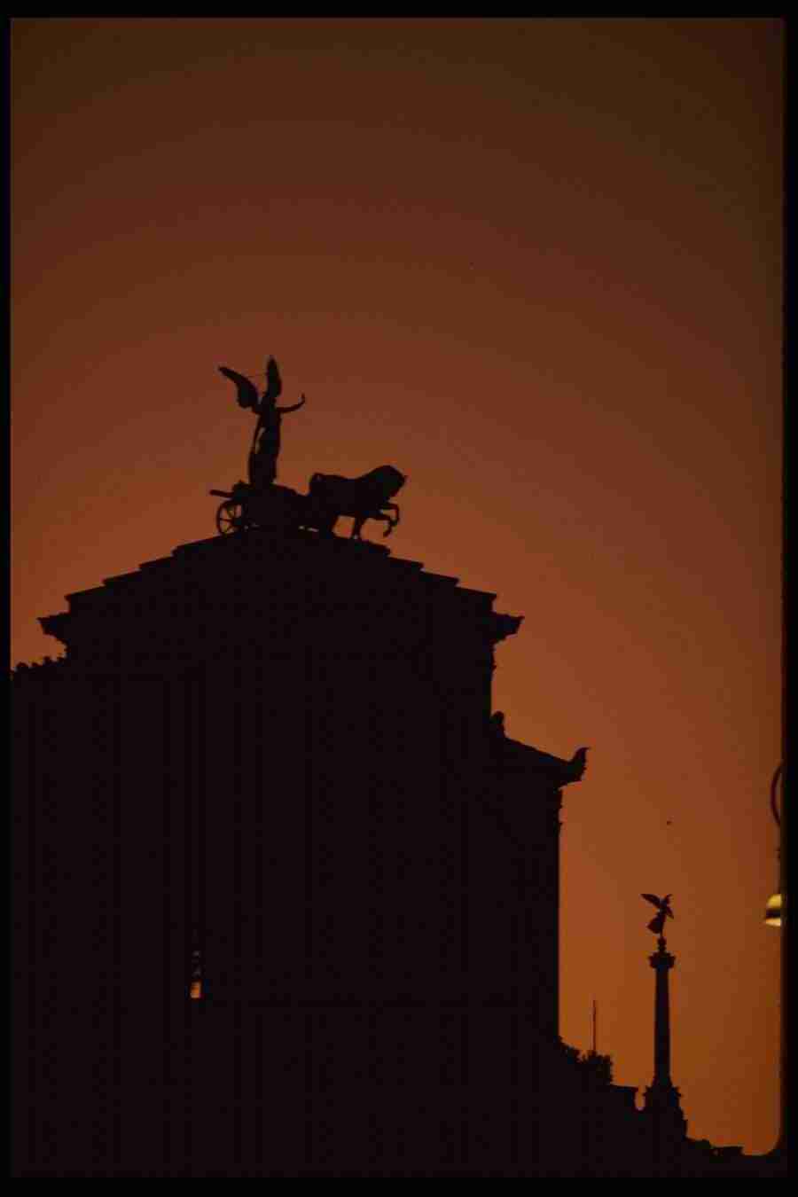 Rome - Corel Professional Photos ></a>
<script language=JavaScript> 
  var txt = 