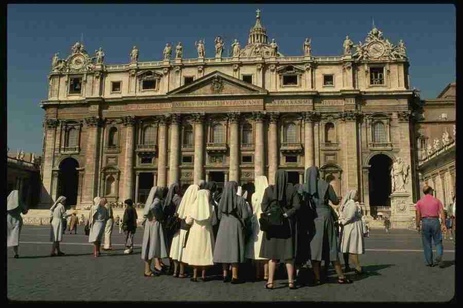 Rome - Corel Professional Photos ></a>
<script language=JavaScript> 
  var txt = 