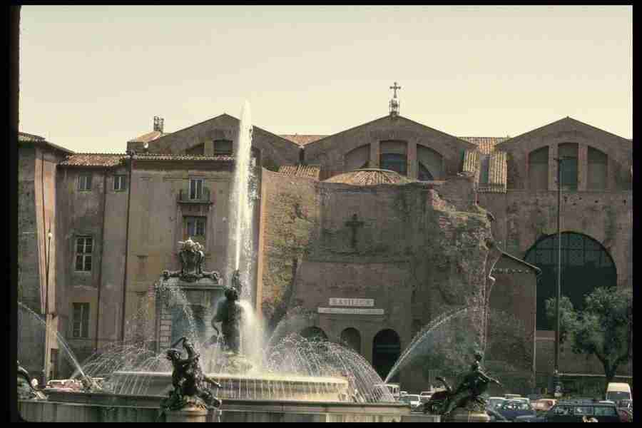 Rome - Corel Professional Photos ></a>
<script language=JavaScript> 
  var txt = 