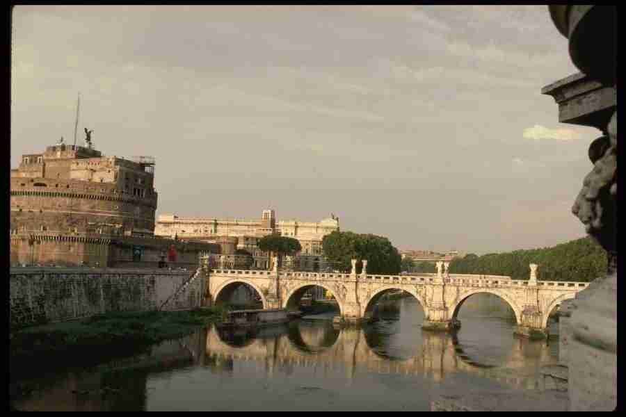 Rome - Corel Professional Photos ></a>
<script language=JavaScript> 
  var txt = 