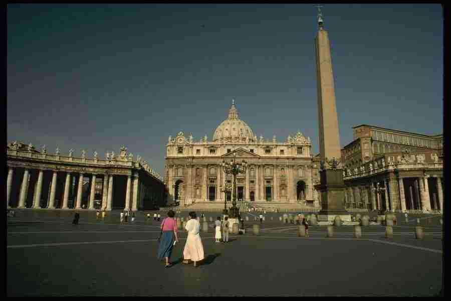 Rome - Corel Professional Photos ></a>
<script language=JavaScript> 
  var txt = 