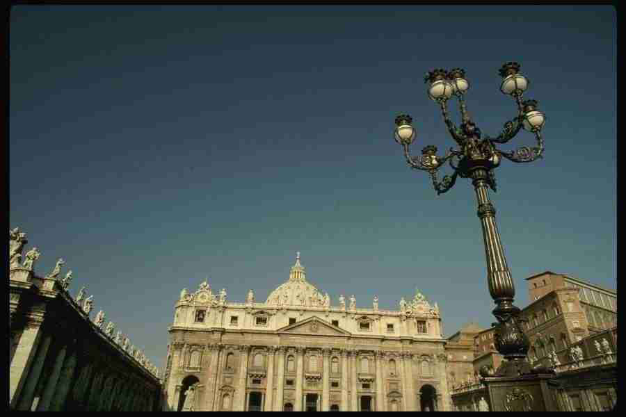 Rome - Corel Professional Photos ></a>
<script language=JavaScript> 
  var txt = 