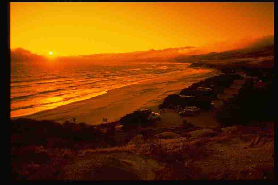 Sunsets Around The World - Corel Professional Photos ></a>
<script language=JavaScript> 
  var txt = 