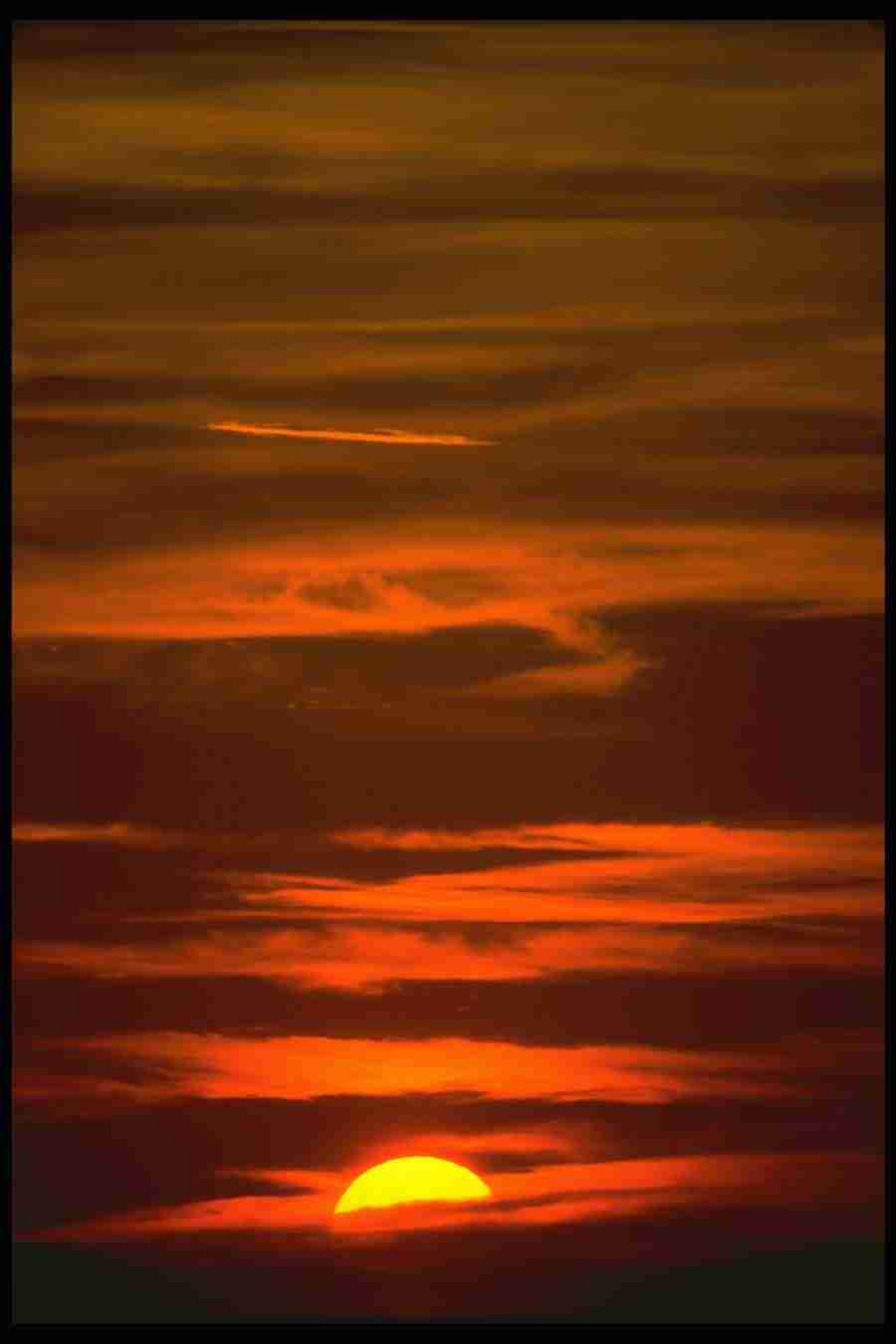 Skies - Corel Professional Photos ></a>
<script language=JavaScript> 
  var txt = 