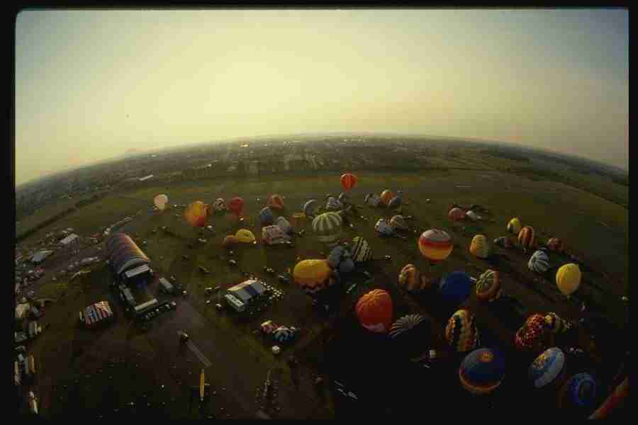 Skies - Corel Professional Photos ></a>
<script language=JavaScript> 
  var txt = 