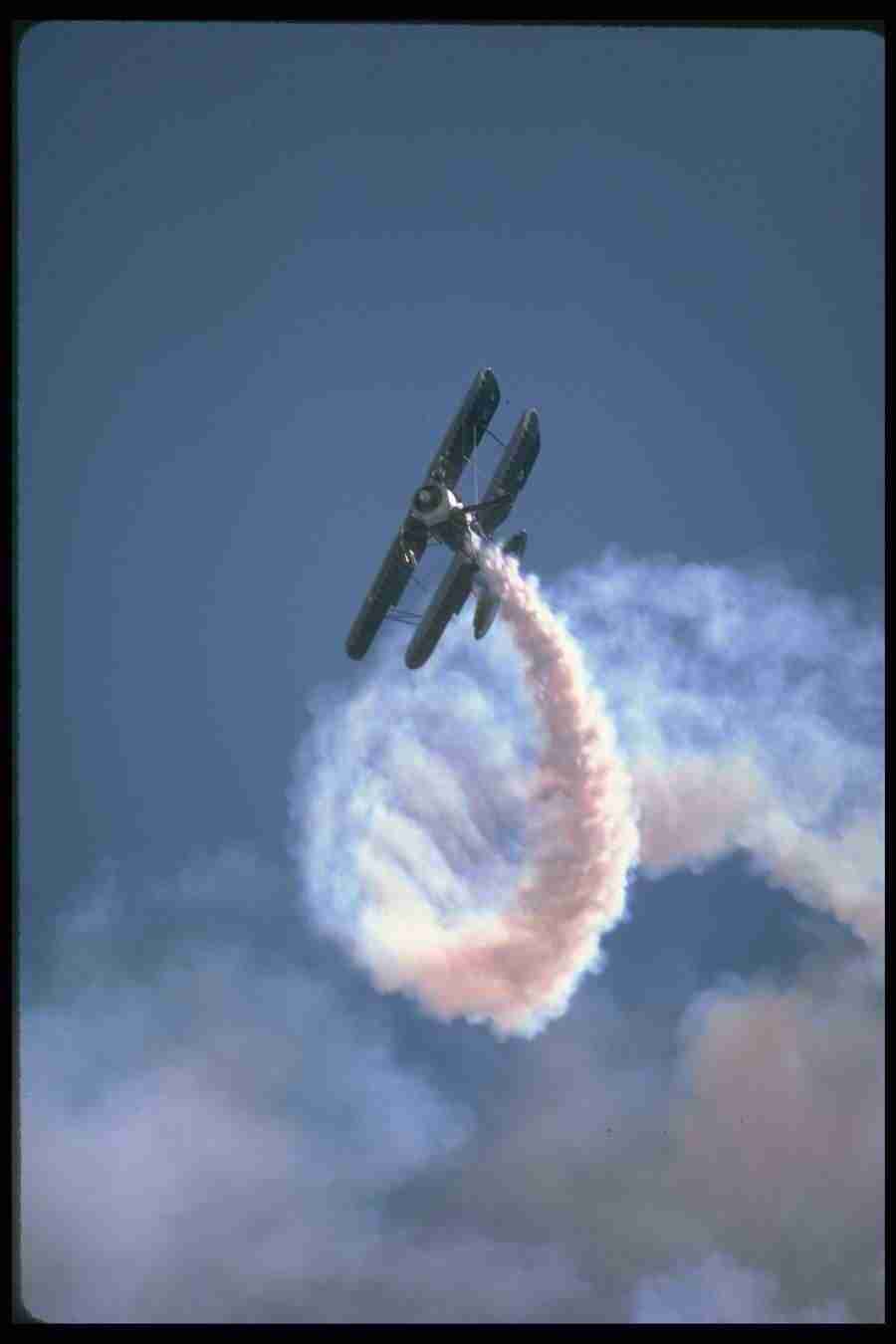 Skies - Corel Professional Photos ></a>
<script language=JavaScript> 
  var txt = 