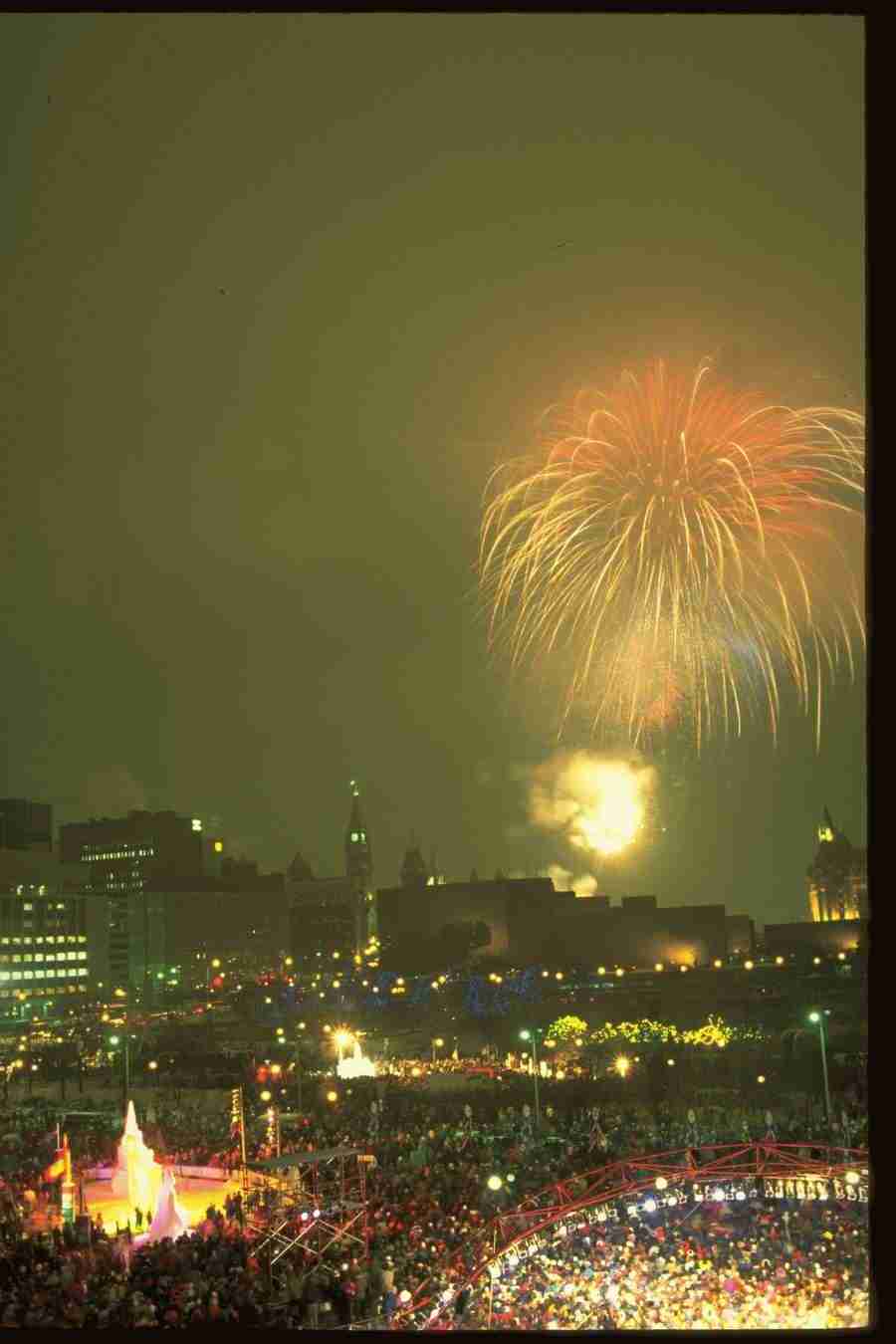 Skies - Corel Professional Photos ></a>
<script language=JavaScript> 
  var txt = 