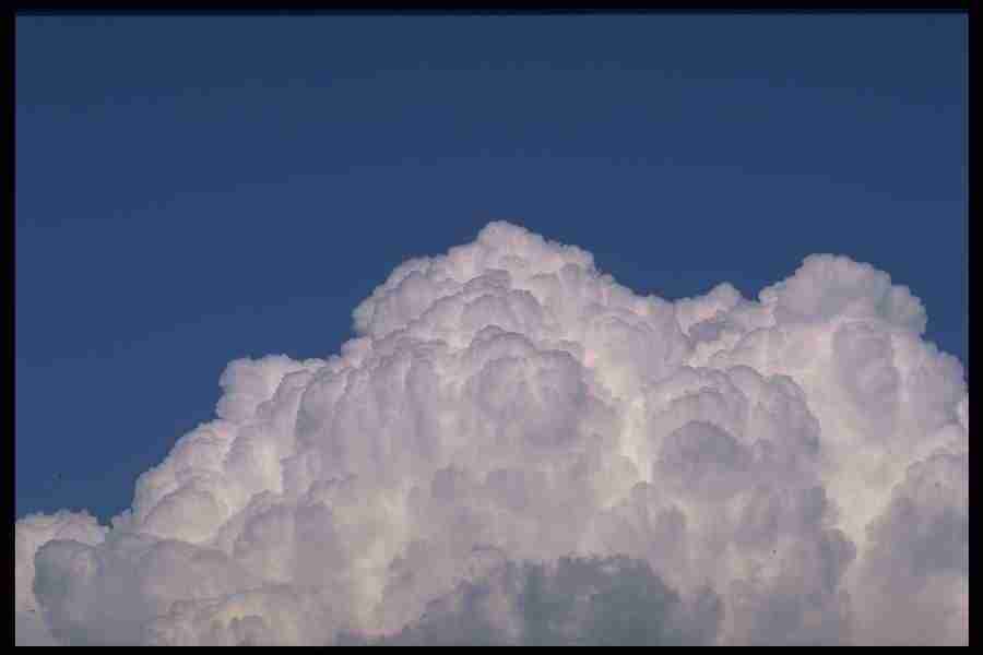 Skies - Corel Professional Photos ></a>
<script language=JavaScript> 
  var txt = 