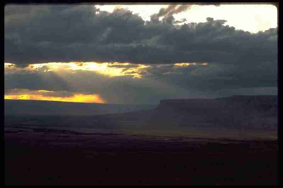 Skies - Corel Professional Photos ></a>
<script language=JavaScript> 
  var txt = 