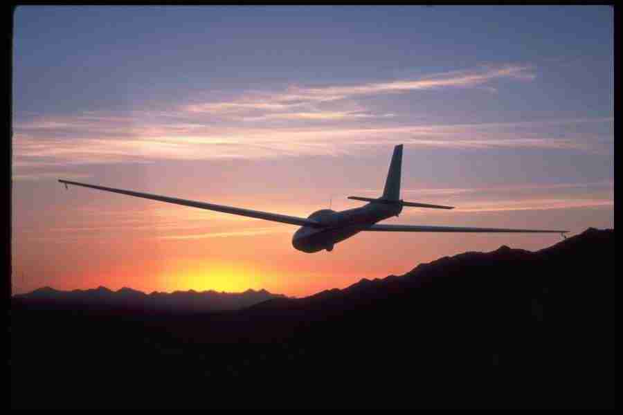 Skies - Corel Professional Photos ></a>
<script language=JavaScript> 
  var txt = 