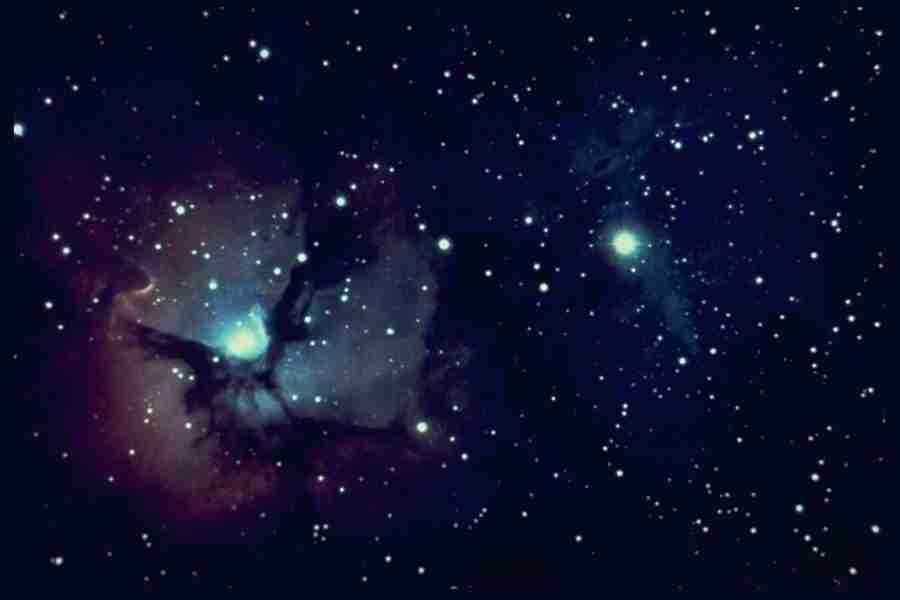 Skies - Corel Professional Photos ></a>
<script language=JavaScript> 
  var txt = 