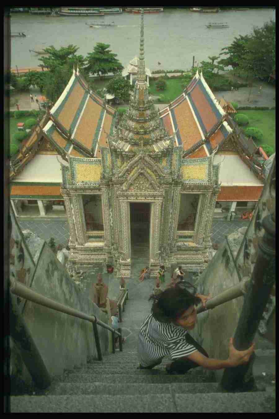 Spirit Of Buddha - Corel Professional Photos ></a>
<script language=JavaScript> 
  var txt = 