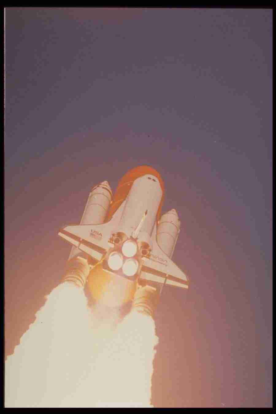 Space - Corel Professional Photos ></a>
<script language=JavaScript> 
  var txt = 