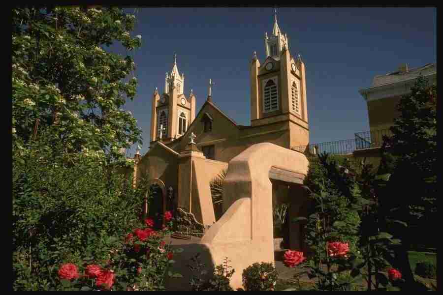 Sacred Places - Corel Professional Photos ></a>
<script language=JavaScript> 
  var txt = 