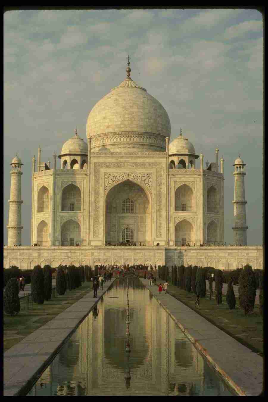 Sacred Places - Corel Professional Photos ></a>
<script language=JavaScript> 
  var txt = 