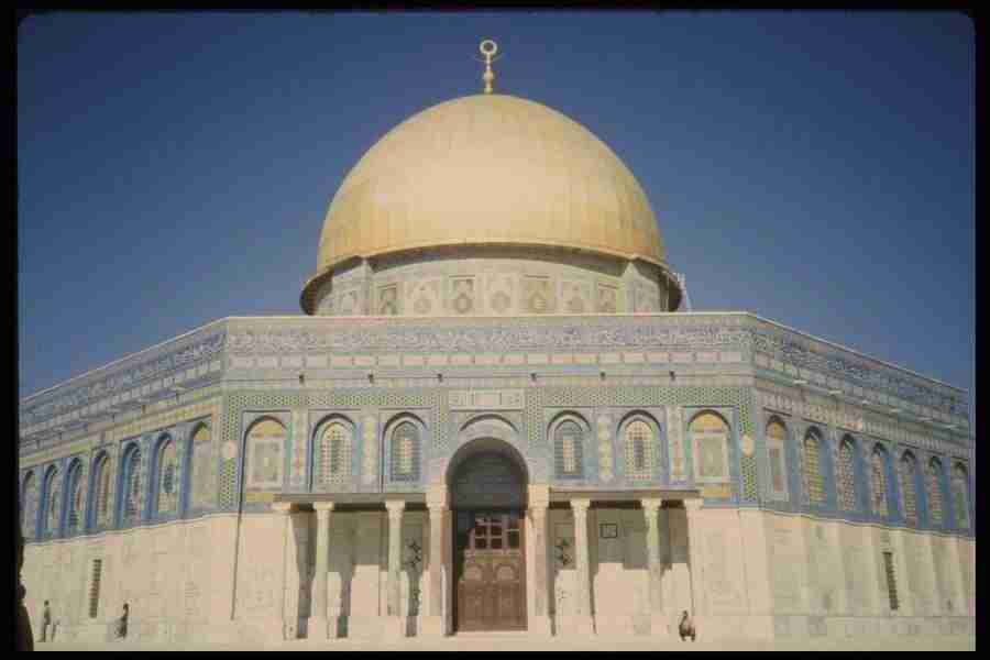 Sacred Places - Corel Professional Photos ></a>
<script language=JavaScript> 
  var txt = 