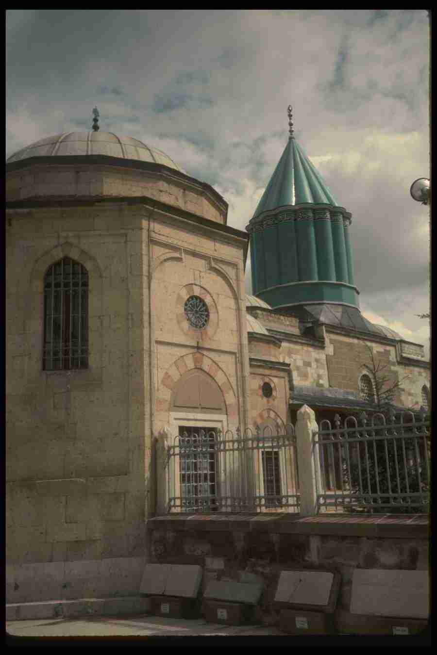 Sacred Places - Corel Professional Photos ></a>
<script language=JavaScript> 
  var txt = 