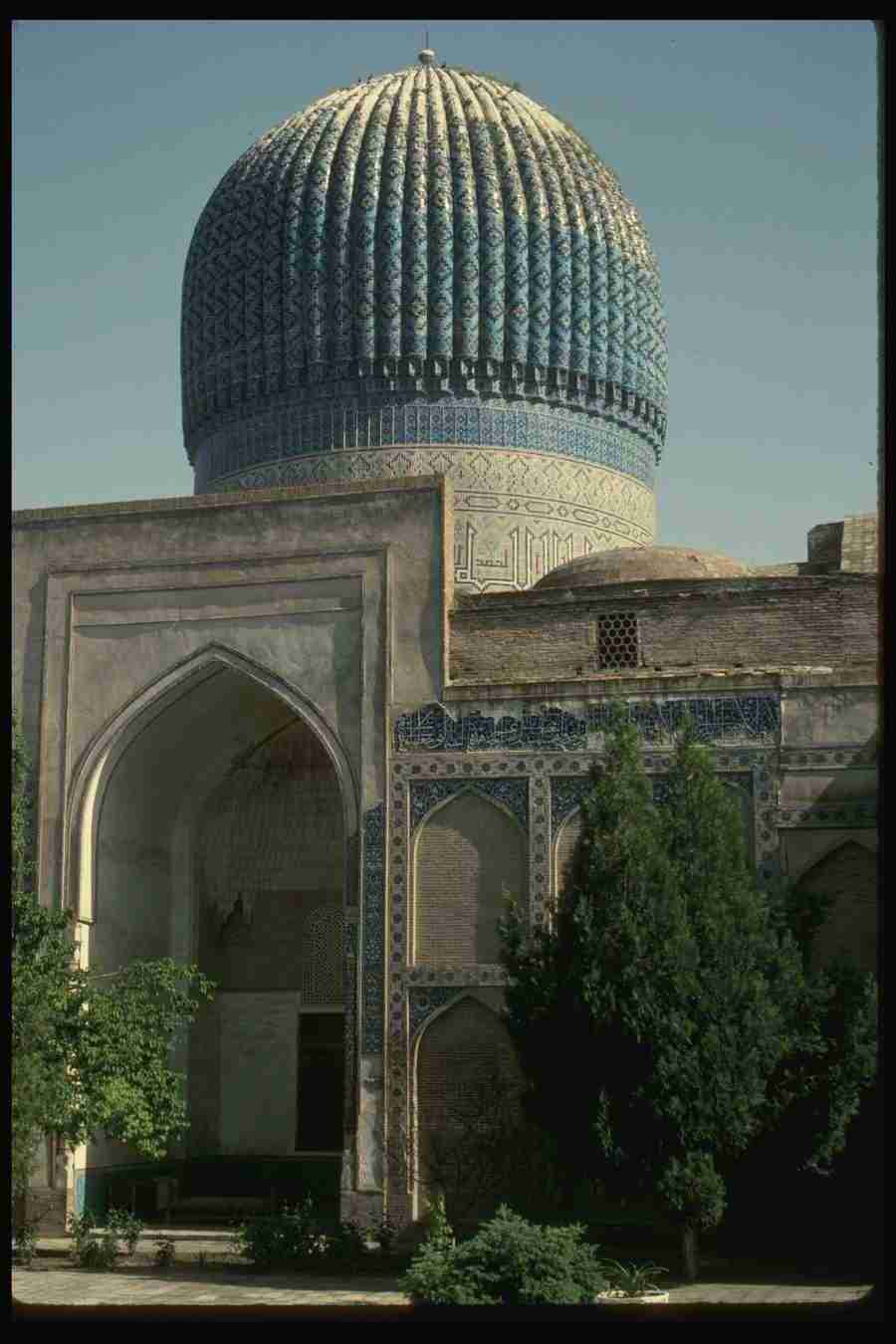 Sacred Places - Corel Professional Photos ></a>
<script language=JavaScript> 
  var txt = 