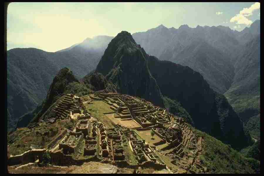 Sacred Places - Corel Professional Photos ></a>
<script language=JavaScript> 
  var txt = 