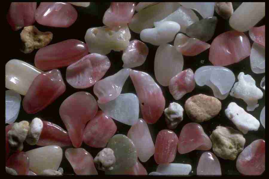 Sand Pebble Textures - Corel Professional Photos ></a>
<script language=JavaScript> 
  var txt = 
