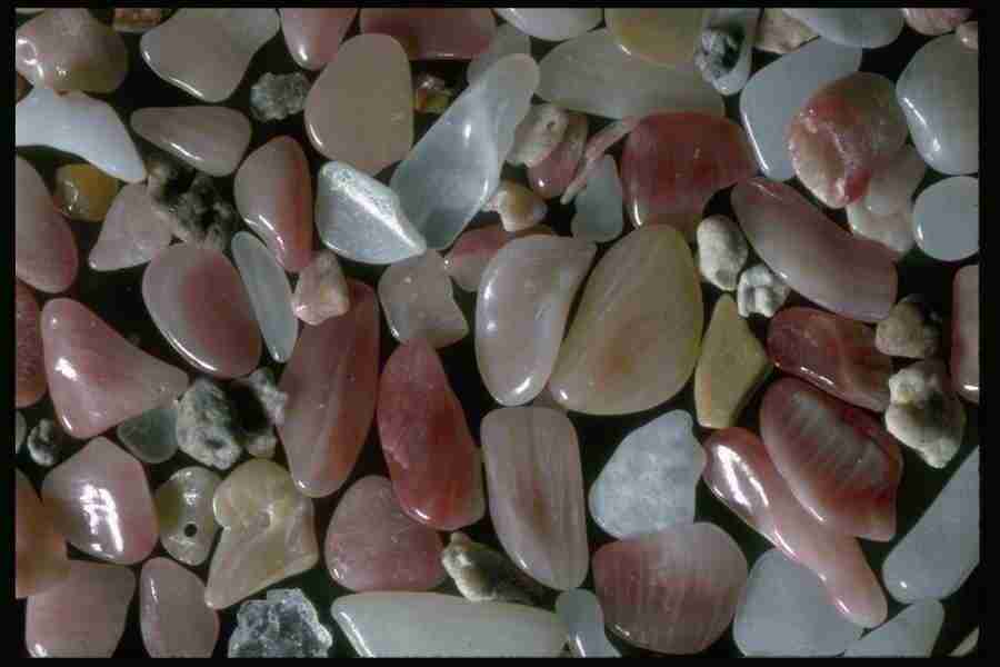 Sand Pebble Textures - Corel Professional Photos ></a>
<script language=JavaScript> 
  var txt = 