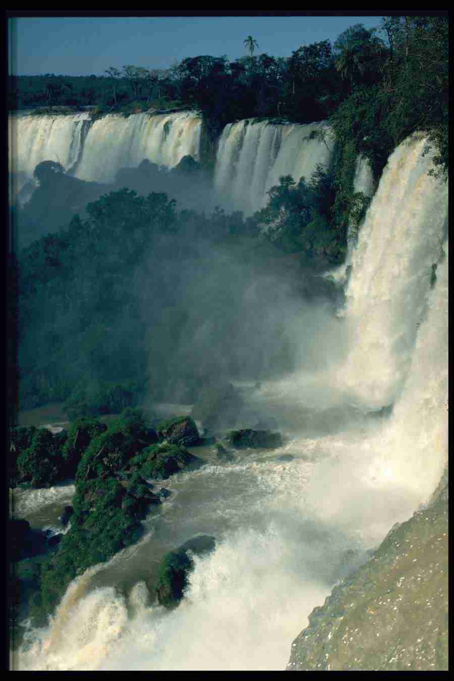 Spectacular Waterfalls - Corel Professional Photos ></a>
<script language=JavaScript> 
  var txt = 