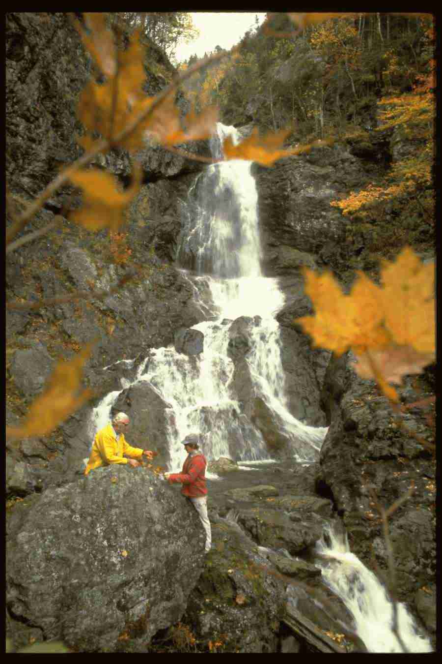 Spectacular Waterfalls - Corel Professional Photos ></a>
<script language=JavaScript> 
  var txt = 