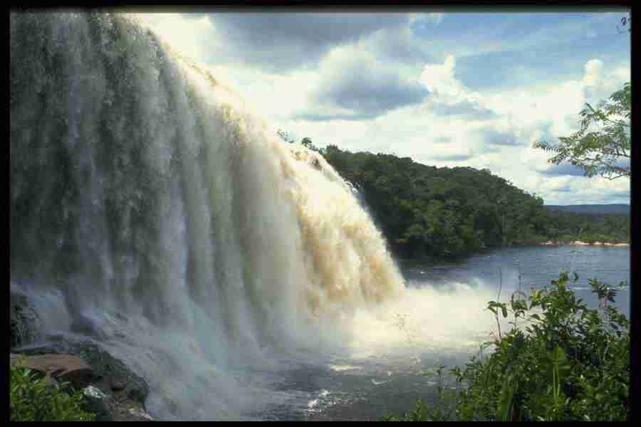 Spectacular Waterfalls - Corel Professional Photos ></a>
<script language=JavaScript> 
  var txt = 