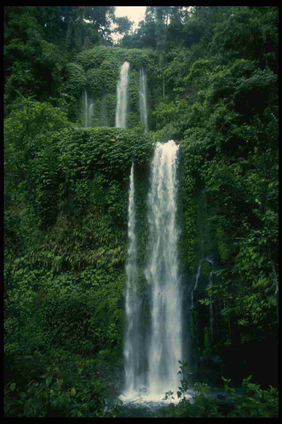 Spectacular Waterfalls - Corel Professional Photos ></a>
<script language=JavaScript> 
  var txt = 