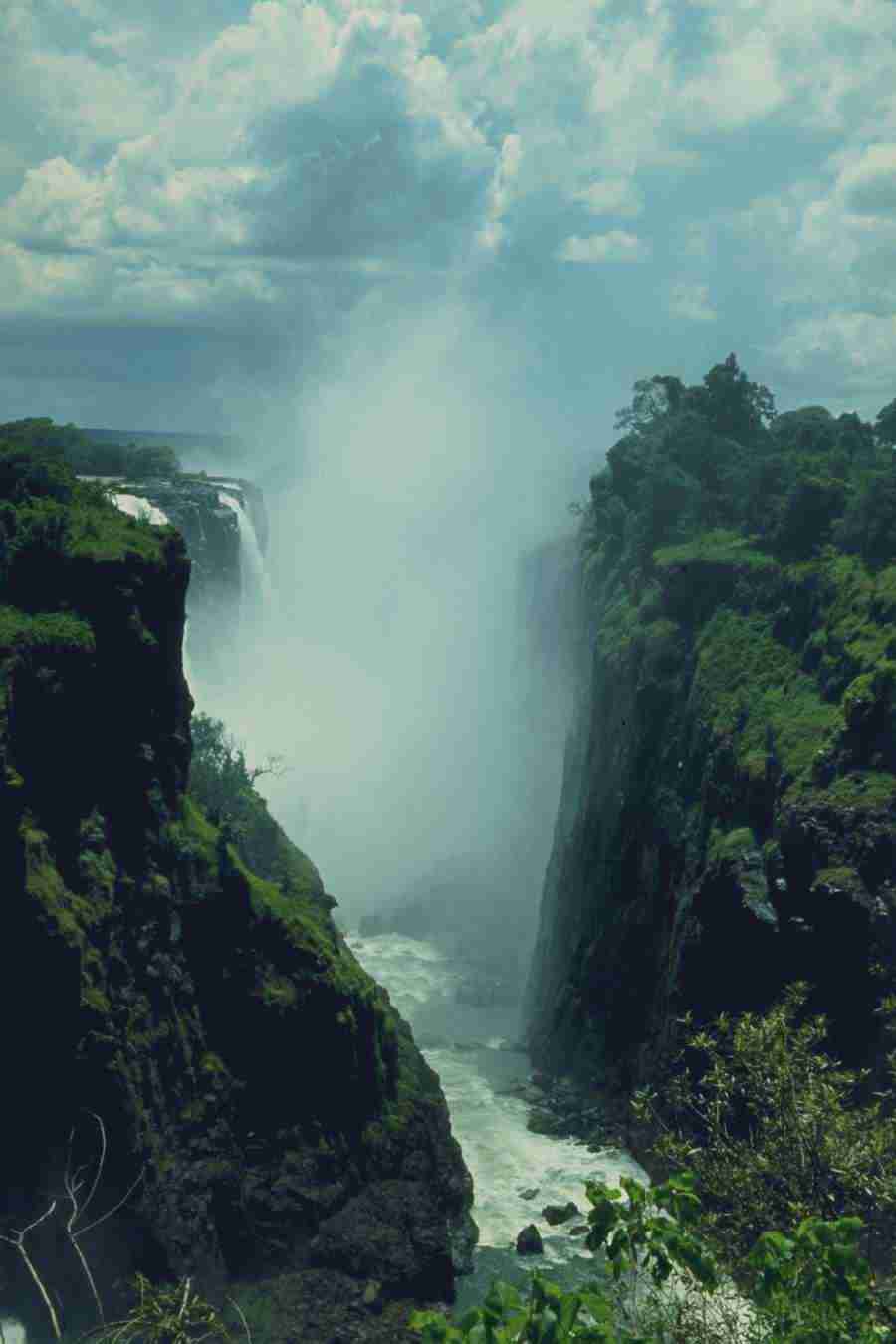 Spectacular Waterfalls - Corel Professional Photos ></a>
<script language=JavaScript> 
  var txt = 