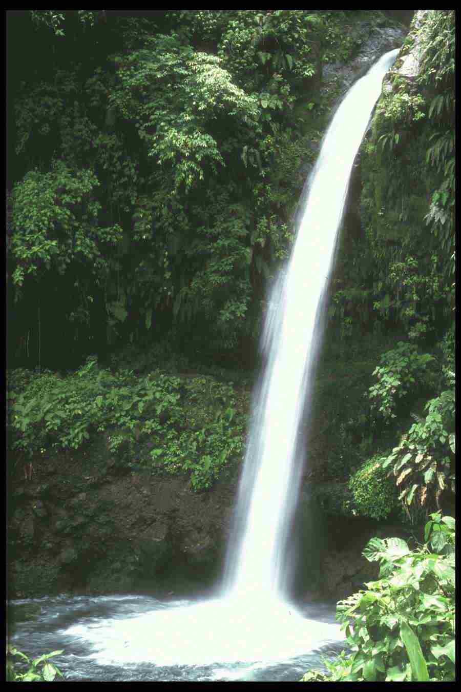 Spectacular Waterfalls - Corel Professional Photos ></a>
<script language=JavaScript> 
  var txt = 
