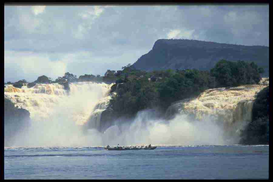 Spectacular Waterfalls - Corel Professional Photos ></a>
<script language=JavaScript> 
  var txt = 