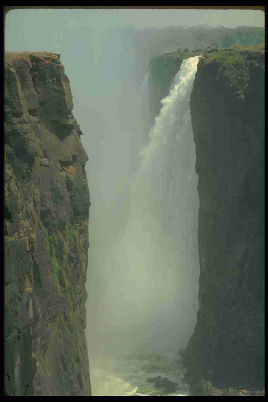 Spectacular Waterfalls - Corel Professional Photos ></a>
<script language=JavaScript> 
  var txt = 