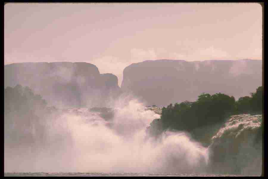 Spectacular Waterfalls - Corel Professional Photos ></a>
<script language=JavaScript> 
  var txt = 