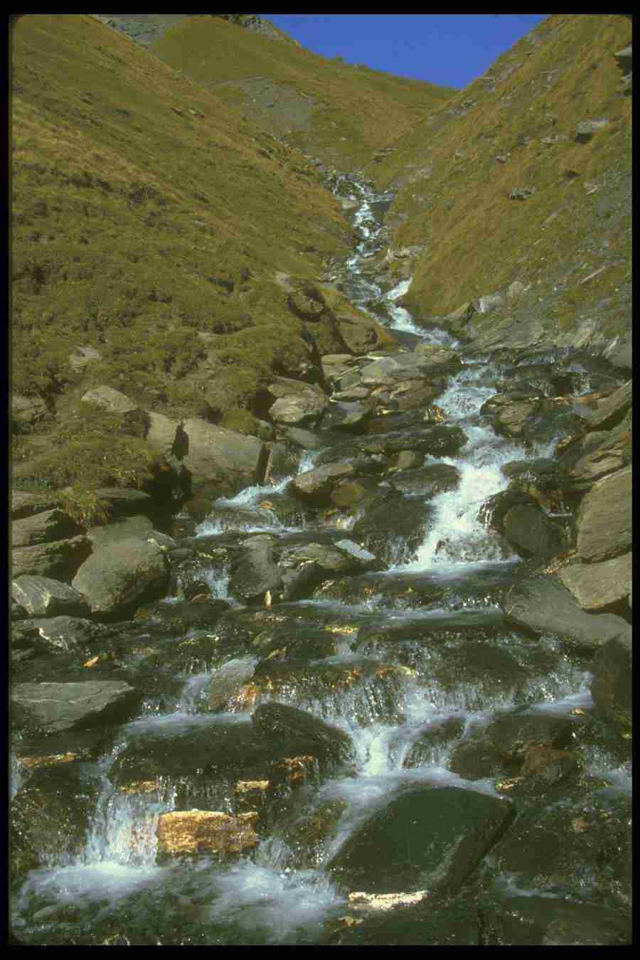 Spectacular Waterfalls - Corel Professional Photos ></a>
<script language=JavaScript> 
  var txt = 