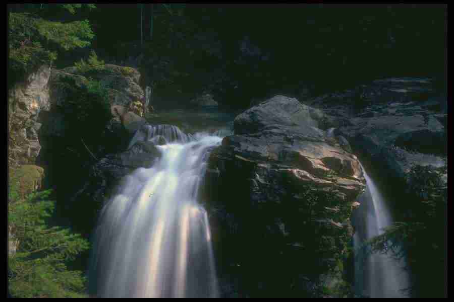 Spectacular Waterfalls - Corel Professional Photos ></a>
<script language=JavaScript> 
  var txt = 