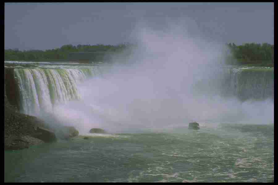 Spectacular Waterfalls - Corel Professional Photos ></a>
<script language=JavaScript> 
  var txt = 