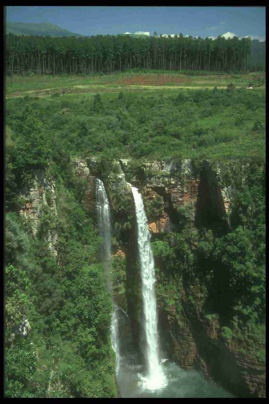 Spectacular Waterfalls - Corel Professional Photos ></a>
<script language=JavaScript> 
  var txt = 