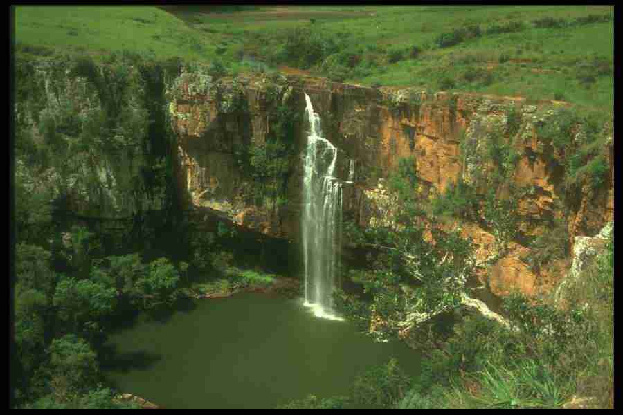 Spectacular Waterfalls - Corel Professional Photos ></a>
<script language=JavaScript> 
  var txt = 