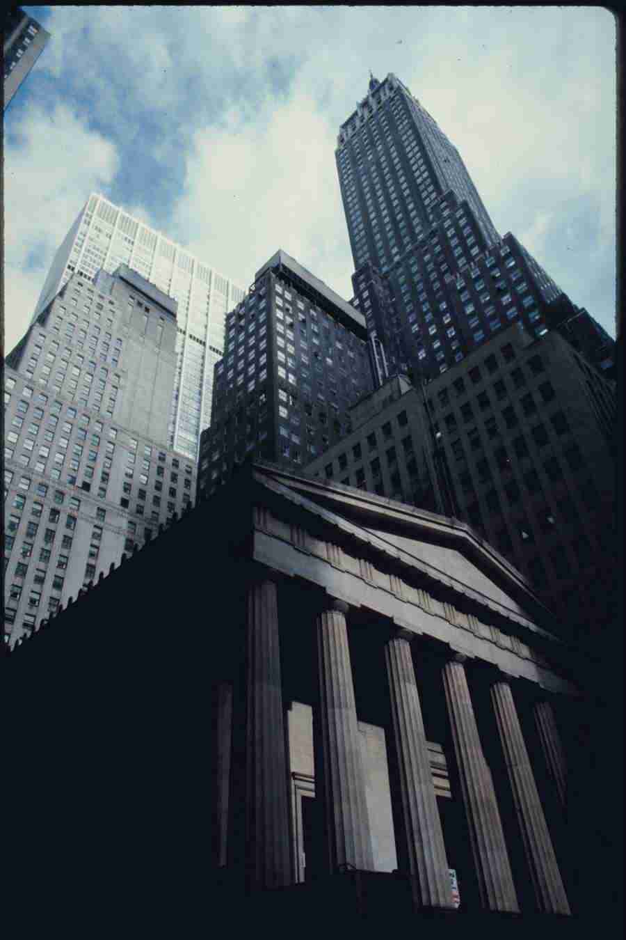 The Big Apple - Corel Professional Photos ></a>
<script language=JavaScript> 
  var txt = 