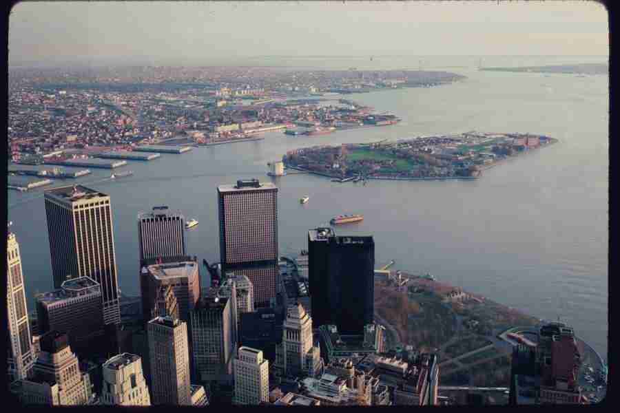 The Big Apple - Corel Professional Photos ></a>
<script language=JavaScript> 
  var txt = 