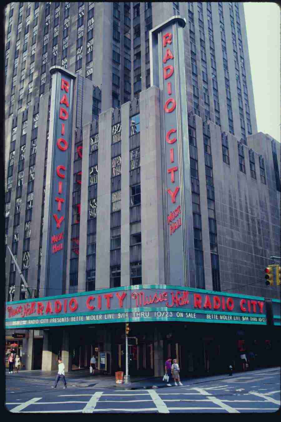 The Big Apple - Corel Professional Photos ></a>
<script language=JavaScript> 
  var txt = 