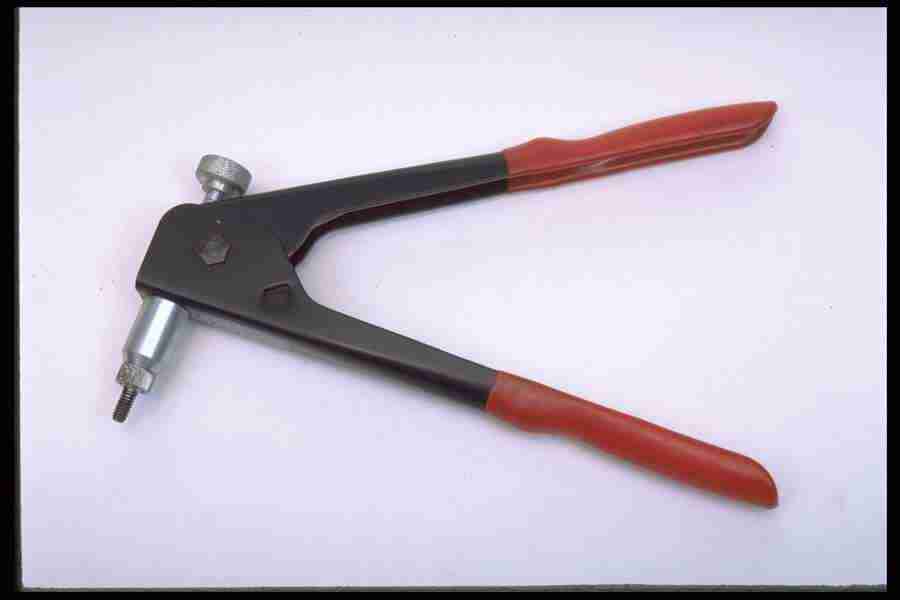 Tools - Corel Professional Photos ></a>
<script language=JavaScript> 
  var txt = 