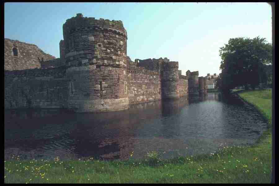Wales - Corel Professional Photos ></a>
<script language=JavaScript> 
  var txt = 